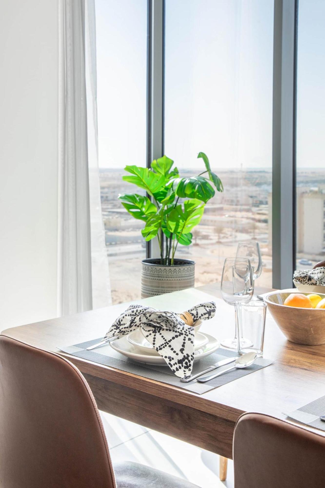 Frank Porter - The Pulse Residences Dubai Exterior photo