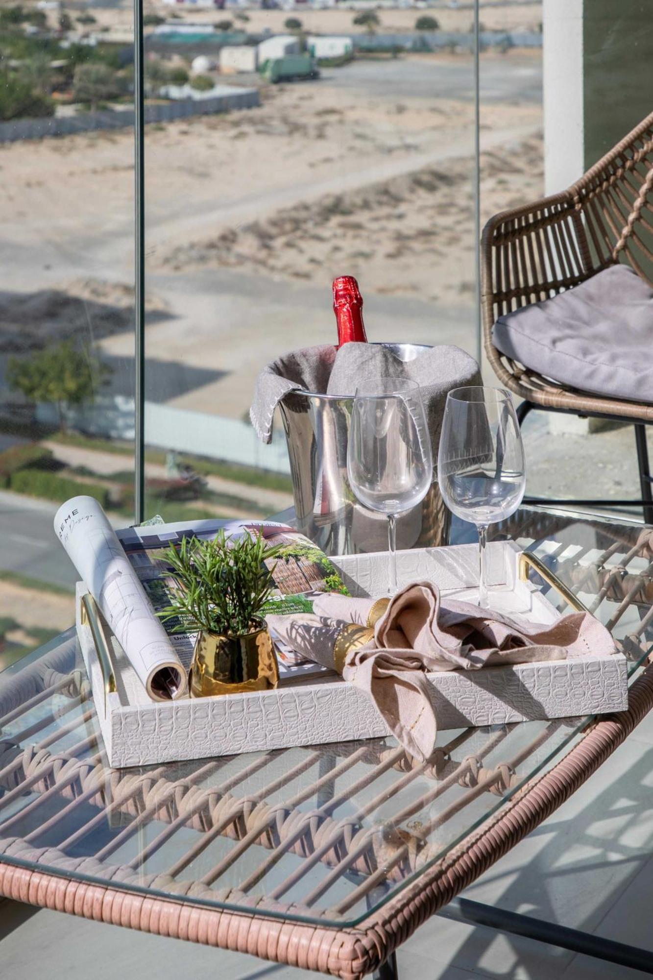 Frank Porter - The Pulse Residences Dubai Exterior photo
