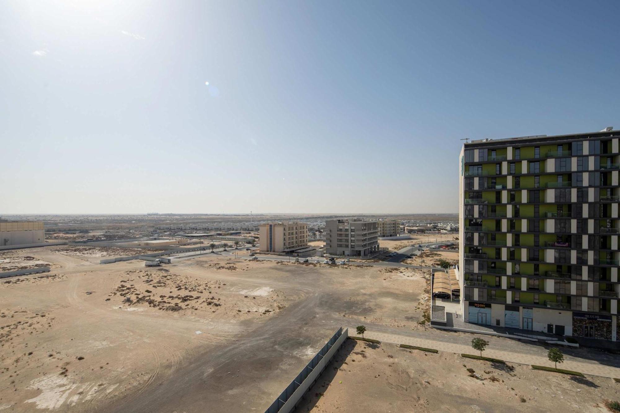Frank Porter - The Pulse Residences Dubai Exterior photo